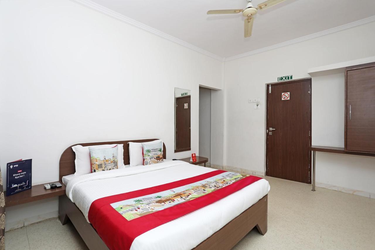 OYO 10671 Hotel Sai Prem Nashik Esterno foto