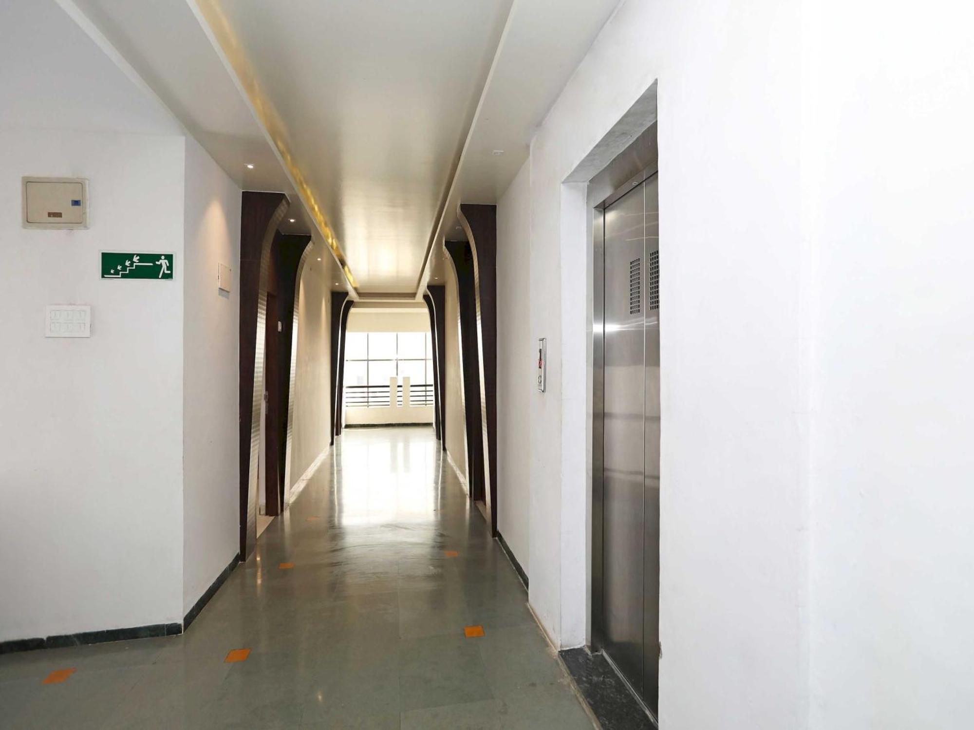 OYO 10671 Hotel Sai Prem Nashik Esterno foto