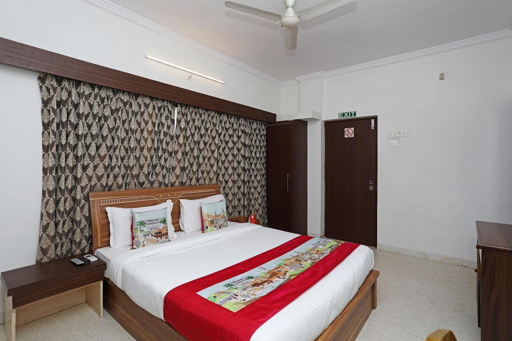 OYO 10671 Hotel Sai Prem Nashik Esterno foto